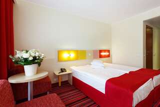 Отель Zenith - Top Country Line - Conference & Spa Hotel Мамая Стандартный двухместный номер с 2 отдельными кроватями-1